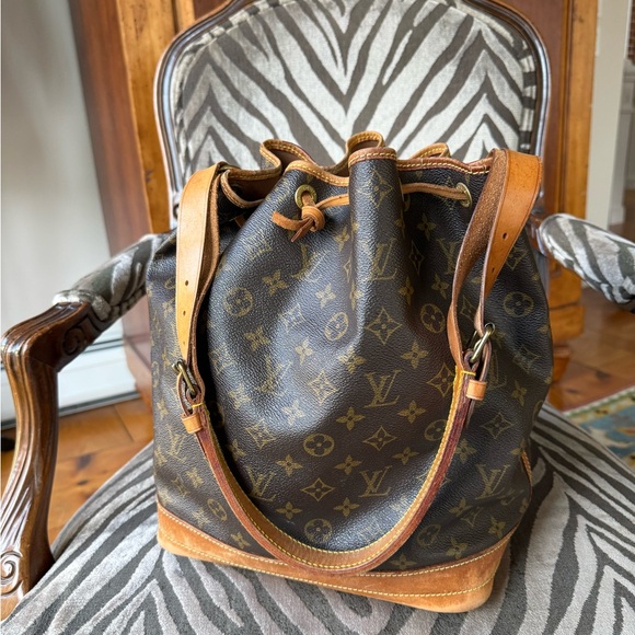 LOUIS VUITTON Monogram Noe With Dust Bag and receipt envelope/packaging - Picture 1 of 16